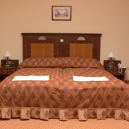 Oereg Miskolcz Hotel Εξωτερικό φωτογραφία