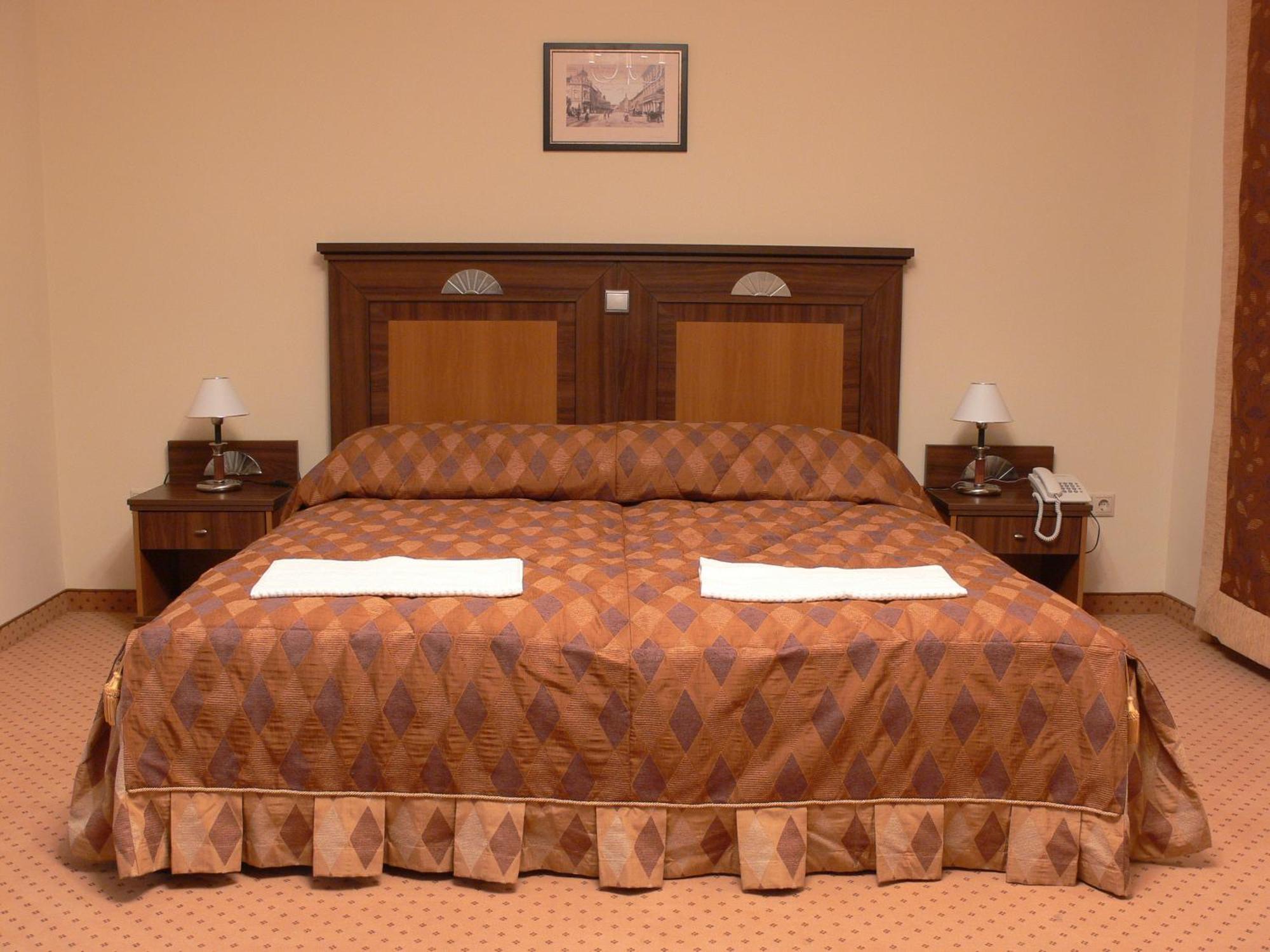 Oereg Miskolcz Hotel Εξωτερικό φωτογραφία