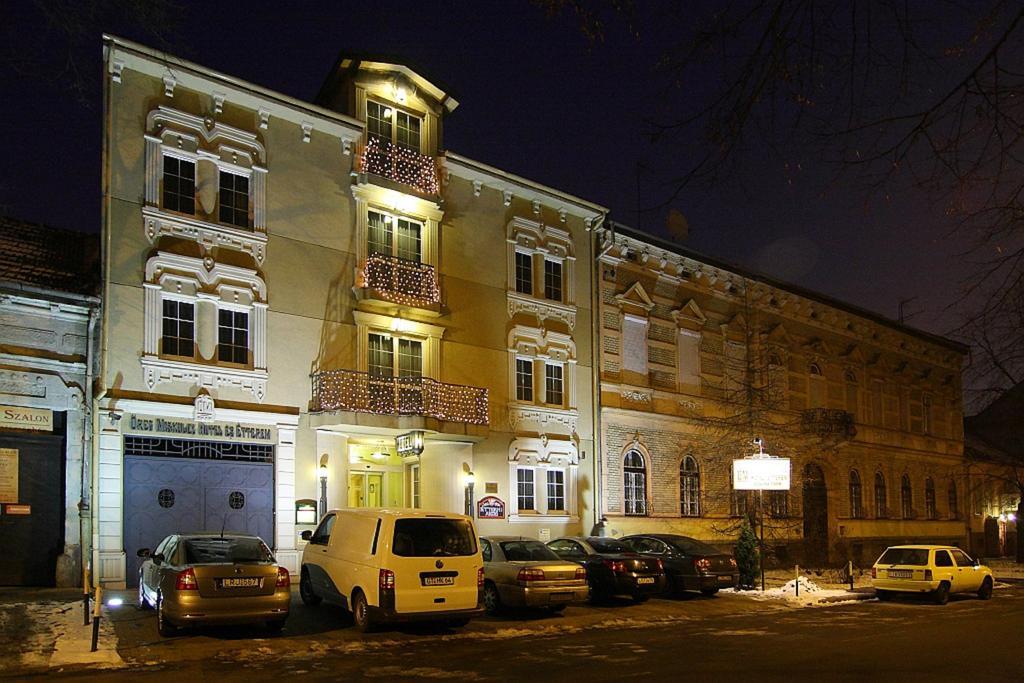 Oereg Miskolcz Hotel Εξωτερικό φωτογραφία
